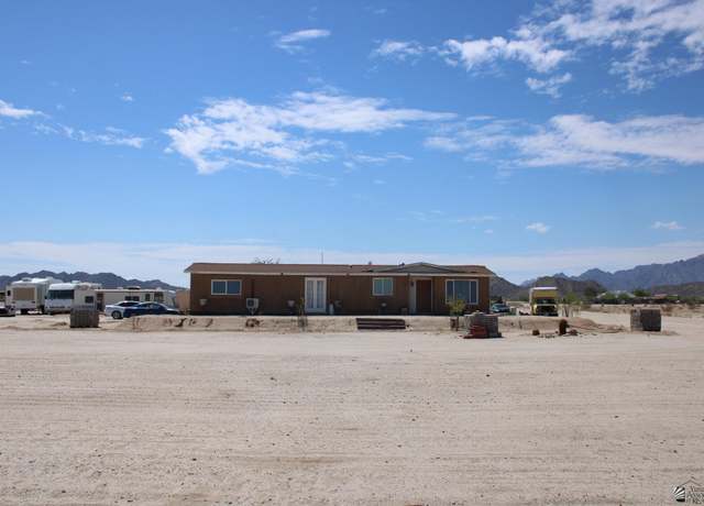 Property at 27517 E County 13 3/4 St, Wellton, AZ 85356, 2 beds, 2 baths