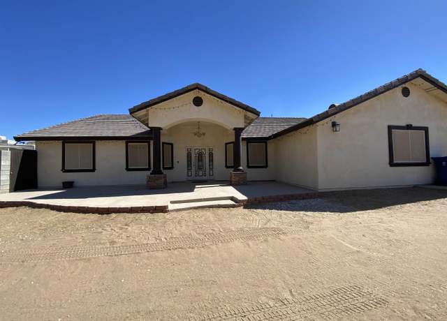 Property at 5022 E Mesa View St, Yuma, AZ 85365, 4 beds, 3 baths