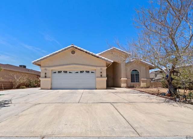 Property at 10186 S Tornado Ave, Yuma, AZ 85367, 3 beds, 2 baths