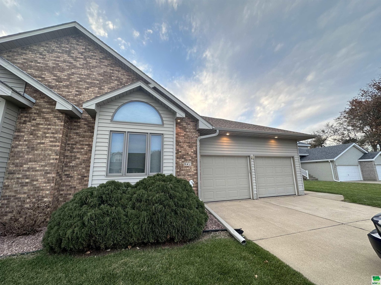 941 starview dr hinton ia 51024 mls 822930 redfin