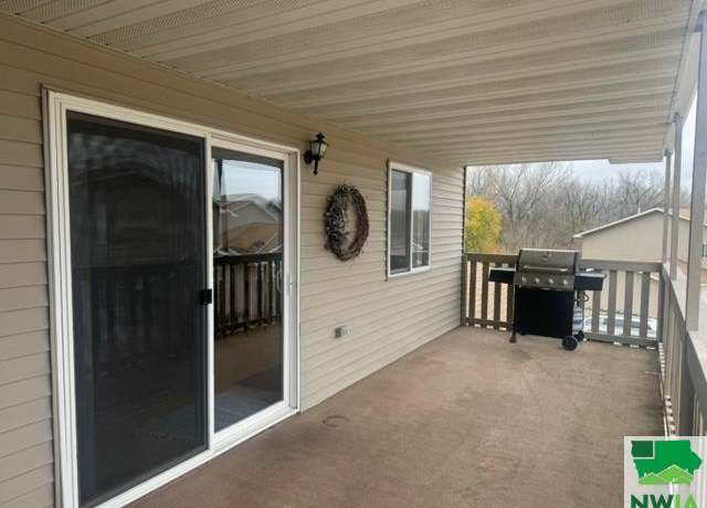 Property at 1652 Exchange St #20, Okoboji, IA 51355, 2 beds, 2 baths