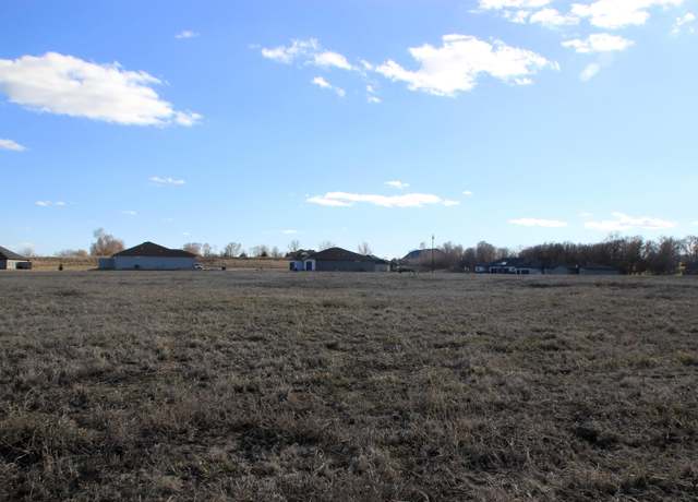 Property at 5208-10-12 Singing Hills Blvd, Sioux City, IA 51106