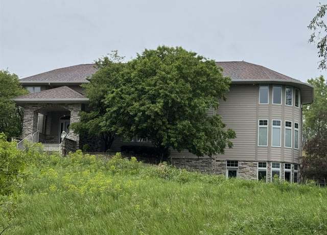 Property at 4 Harvest Rd, Sioux City, IA 51104, 5 beds, 5.5 baths