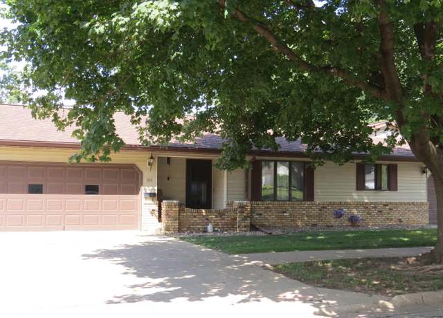 Property at 603 2nd Ave. Ave SE, Lemars, IA 51031, 2 beds, 1.5 baths