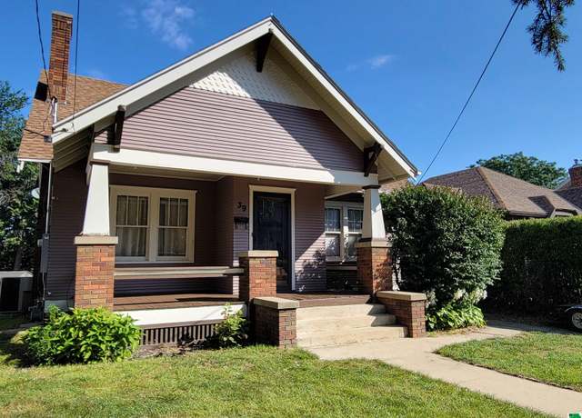 Property at 39 La Salle Ave, Sioux City, IA 51104, 4 beds, 1 bath
