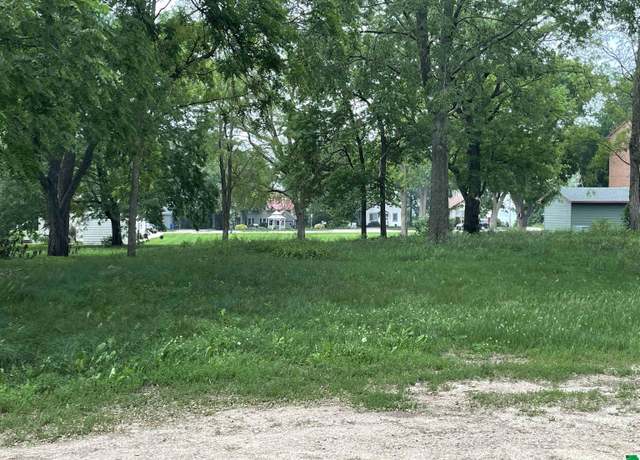 Property at 418 W National, Vermillion, SD 57069