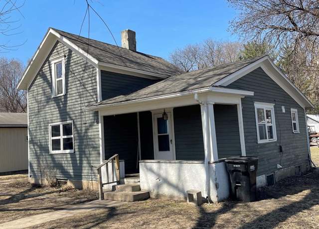 Property at 612 W Beech St, Cherokee, IA 51012, 2 beds, 1 bath