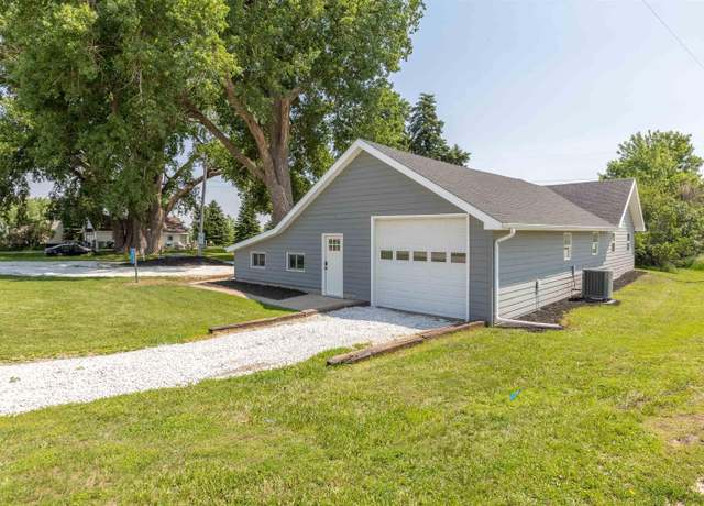 Property at 28982 K22, Hinton, IA 51024, 4 beds, 1.5 baths