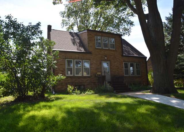 Property at 4920 Morningside Ave, Sioux City, IA 51106, 3 beds, 2 baths