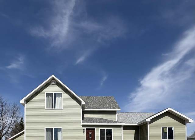 Property at 106 Colony Dr, Cherokee, IA 51012, 3 beds, 2 baths