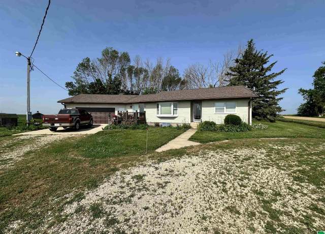 Property at 654 580th St, Cleghorn, IA 51014, 2 beds, 1 bath