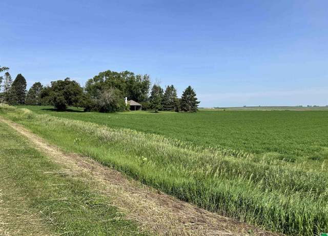 Property at 655 580th St, Cleghorn, IA 51014