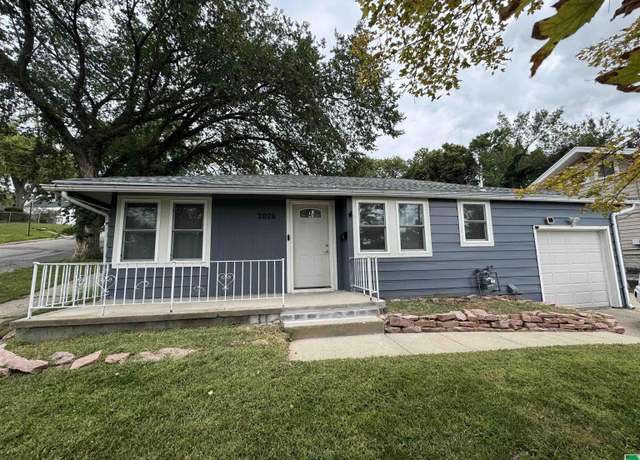 Property at 2020 Mcdonald St, Sioux City, IA 51104, 2 beds, 1.5 baths
