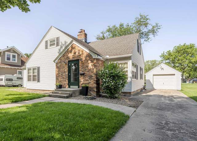 Property at 515 1st Ave Ave SW, Lemars, IA 51031, 3 beds, 1.5 baths