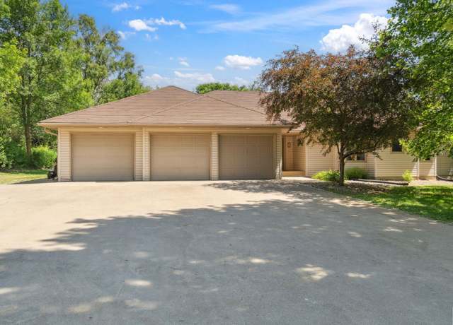 Property at 24103 C80, Sioux City, IA 51108, 5 beds, 3 baths