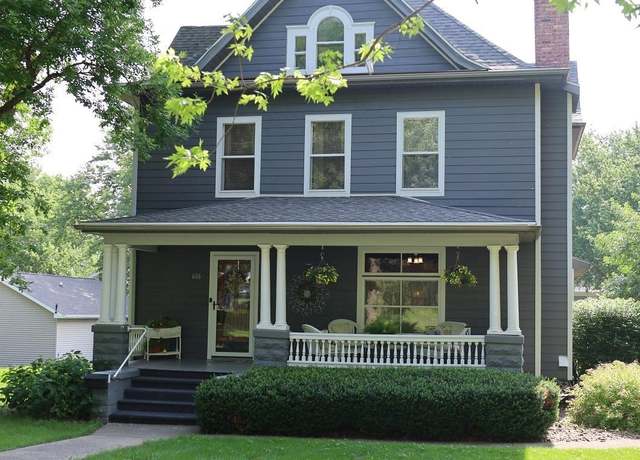 Property at 606 S Carroll St, Rock Rapids, IA 51246, 4 beds, 3 baths