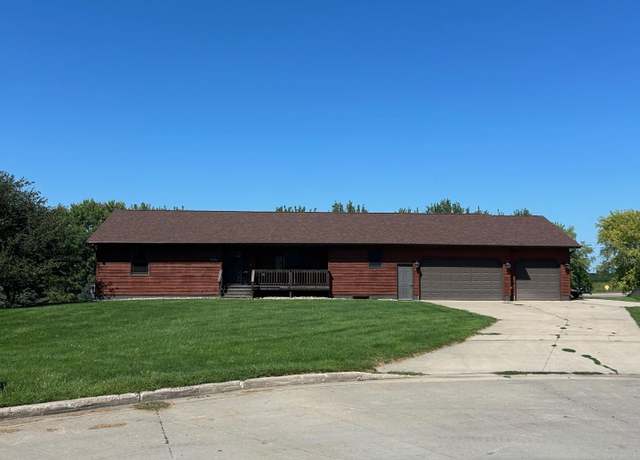 Property at 1305 Overdrive, Vermillion, SD 57069, 4 beds, 3 baths