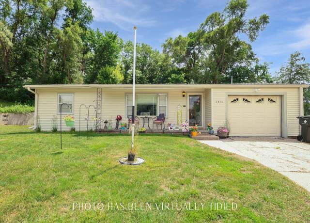 Property at 2814 16th St, Sioux City, IA 51105, 2 beds, 1.5 baths
