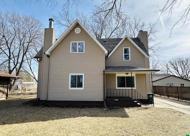 Property at 902 Evans St, Sloan, IA 51055, 3 beds, 1.5 baths