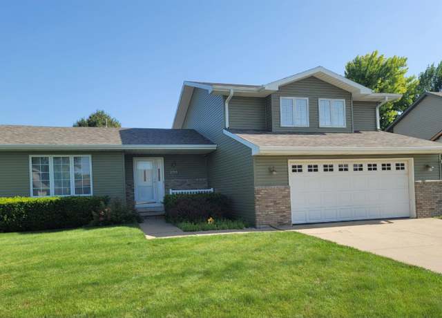 Property at 206 Topaz Dr, Sergeant Bluff, IA 51054, 3 beds, 2.5 baths