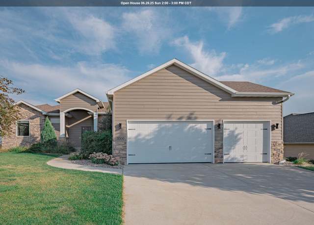 Property at 3300 Glen Ellen Rd, Sioux City, IA 51106, 5 beds, 3.5 baths