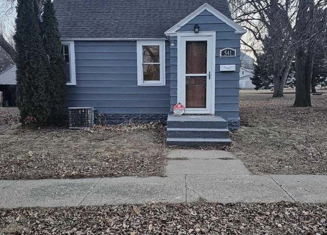 Property at 541 E Maple Dr, Hartley, IA 51346, 2 beds, 1 bath