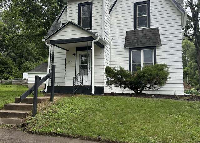 Property at 3521 42nd St, Sioux City, IA 51108, 4 beds, 2 baths