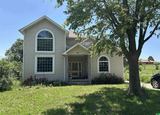 Property at 240 W 2nd St, Bronson, IA 51007, 5 beds, 3 baths