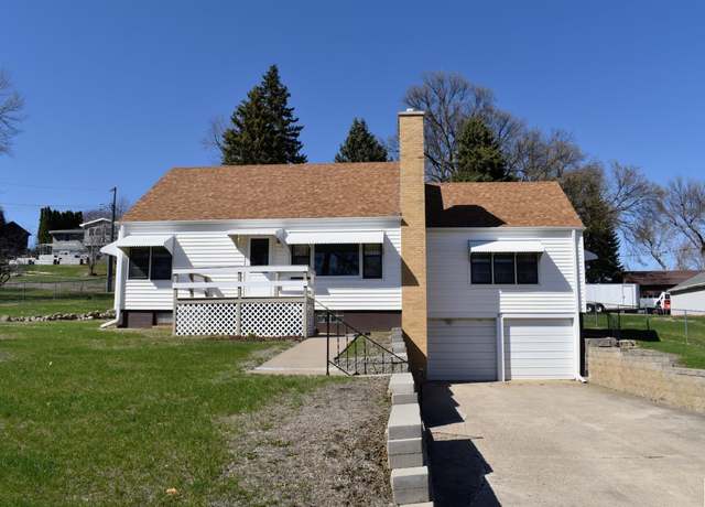Property at 97 W 2nd St, Bronson, IA 51007, 3 beds, 1 bath