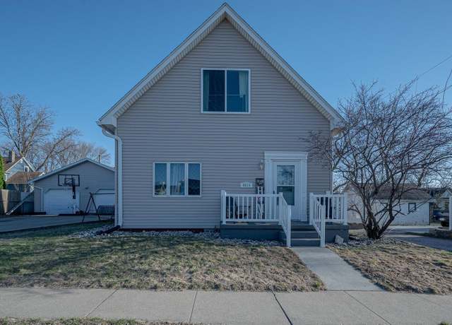 Property at 4814 6th Ave, Sioux City, IA 51106, 4 beds, 3 baths