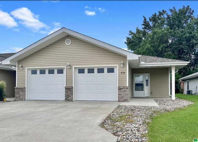 Property at 418 Maupin Ln, Sergeant Bluff, IA 51054, 2 beds, 2 baths