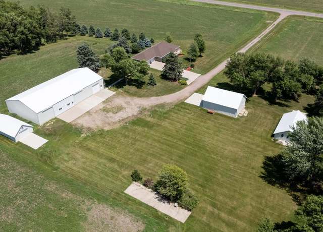 Property at 1037 US 75 Ave, Rock Rapids, IA 51246, 3 beds, 2.5 baths