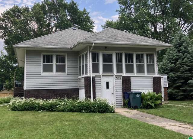 Property at 705 5th Ave, Alton, IA 51003, 2 beds, 1 bath