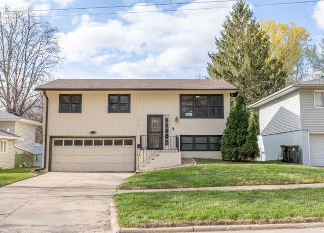 Property at 4216 Glenn Ave, Sioux City, IA 51106, 3 beds, 1.5 baths