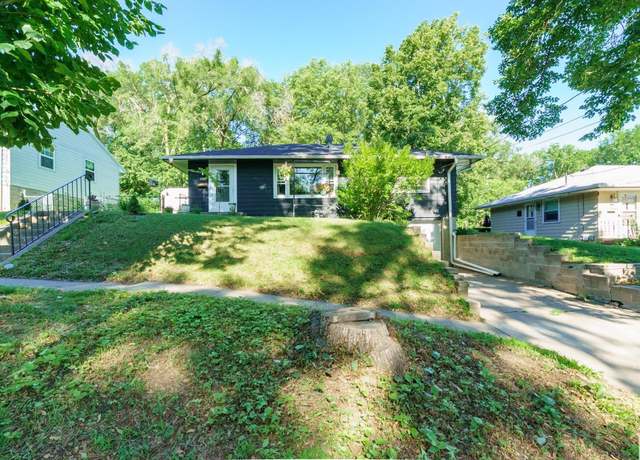 Property at 1509 S Rustin St, Sioux City, IA 51106, 3 beds, 1 bath