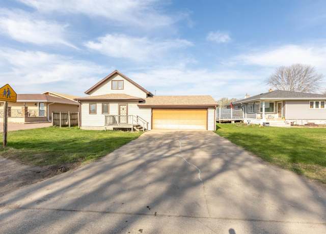 Property at 109 Buckley St, Sloan, IA 51055, 3 beds, 1 bath