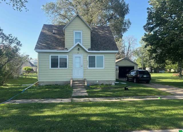 Property at 108 Meadow St, Royal, IA 51357, 2 beds, 1 bath
