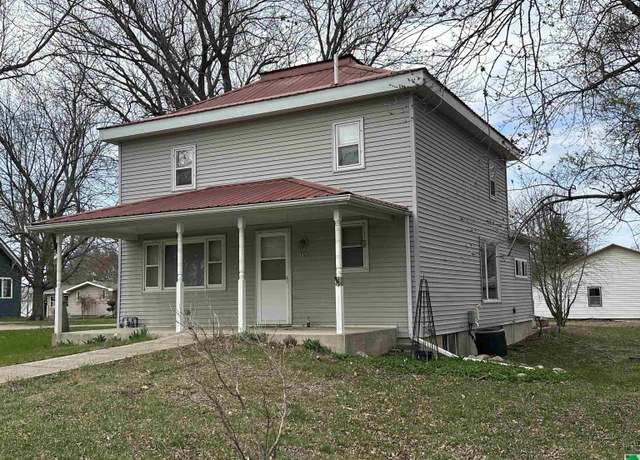 Property at 516 W 4th St, Sutherland, IA 51058, 3 beds, 1 bath