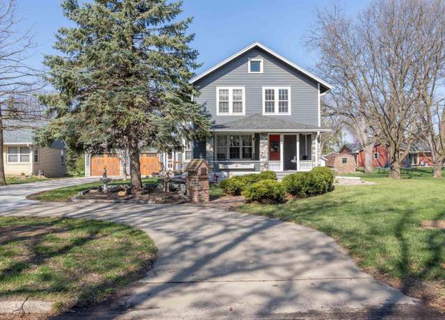 Property at 900 15th St, Onawa, IA 51040, 3 beds, 2.5 baths