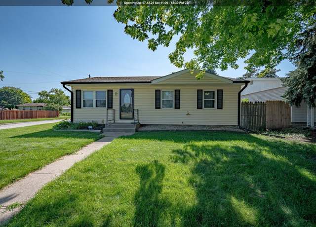 Property at 2136 Hanford St, Sioux City, IA 51109, 3 beds, 1.5 baths