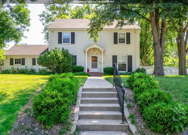 Property at 2820 Jackson St, Sioux City, IA 51104, 4 beds, 3.5 baths