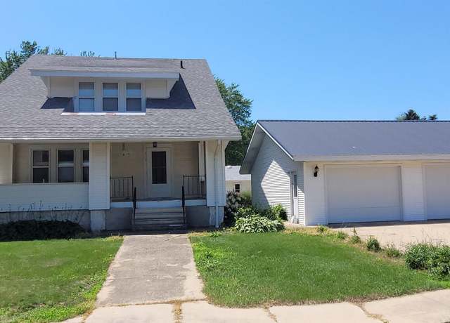 Property at 215 N Green Ave, Primghar, IA 51245, 4 beds, 3 baths
