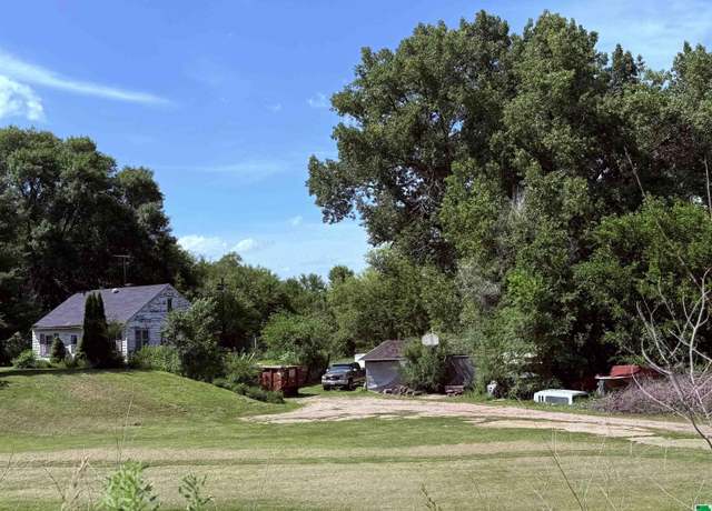 Property at 1441 170th St, Sioux City, IA 51106, 2 beds, 1 bath