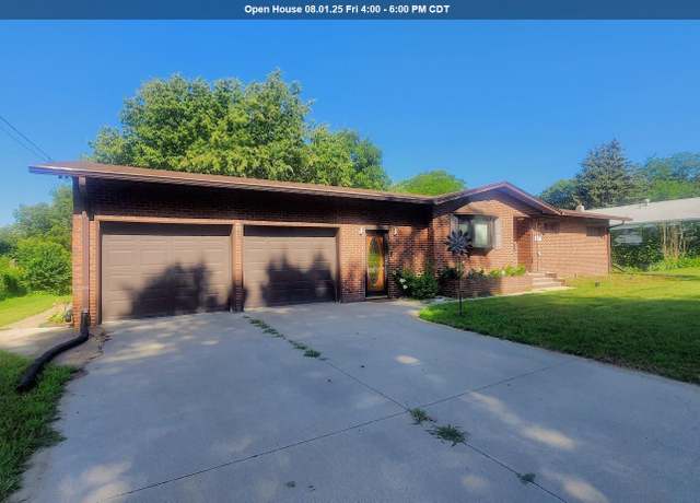 Property at 3525 Douglas St, Sioux City, IA 51104, 3 beds, 2 baths