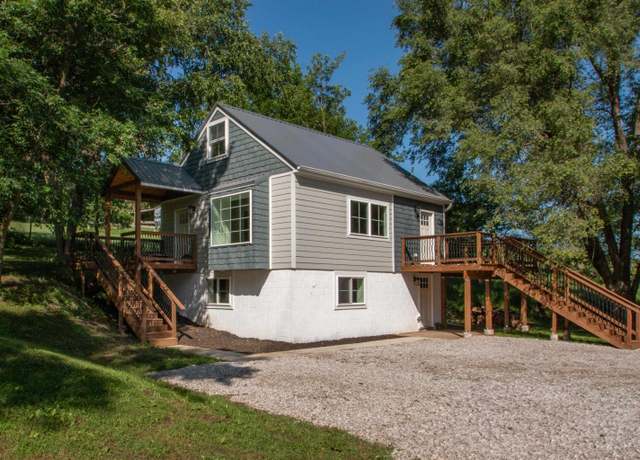 Property at 5513 Stone Ave, Sioux City, IA 51106, 3 beds, 2 baths