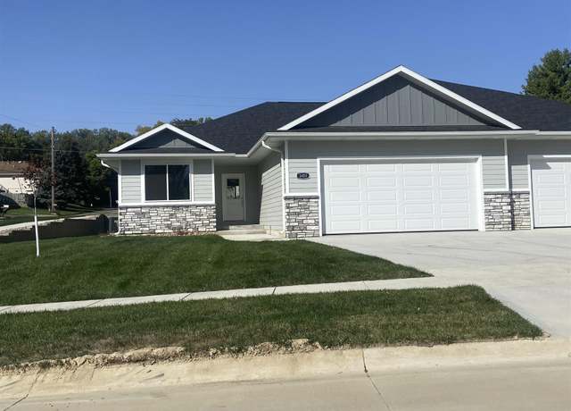 Property at 3401 Lafayette Dr, Sioux City, IA 51104, 2 beds, 2 baths