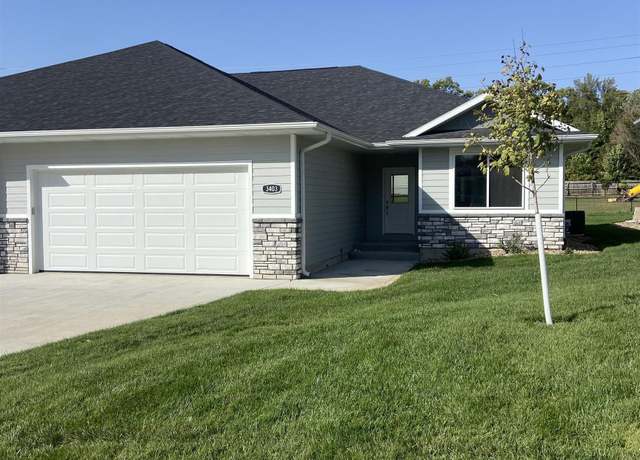 Property at 3403 Lafayette Dr, Sioux City, IA 51104, 2 beds, 2 baths