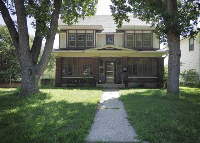 Property at 2420 Jackson St, Sioux City, IA 51104, 3 beds, 2 baths