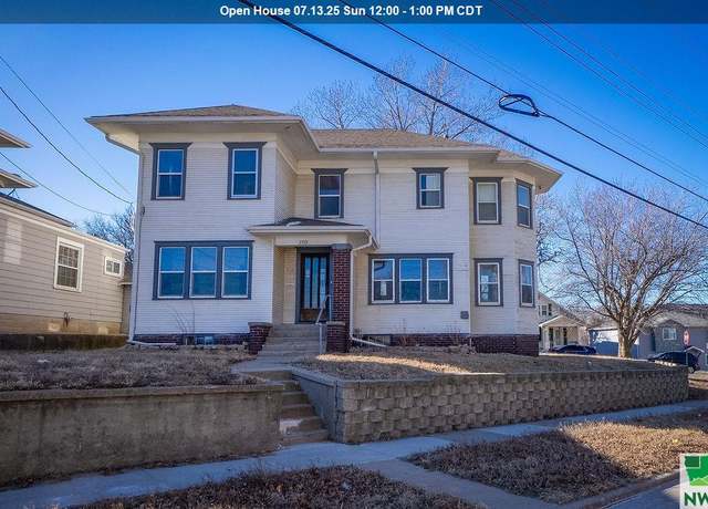 Property at 2719 Stone Park Blvd, Sioux City, IA 51104, 3 beds, 2 baths