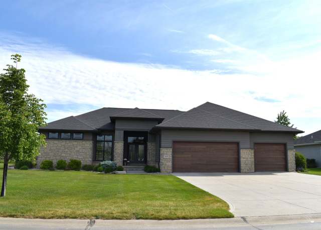 Property at 605 E Pinehurst Trl, Dakota Dunes, SD 57049, 5 beds, 3 baths
